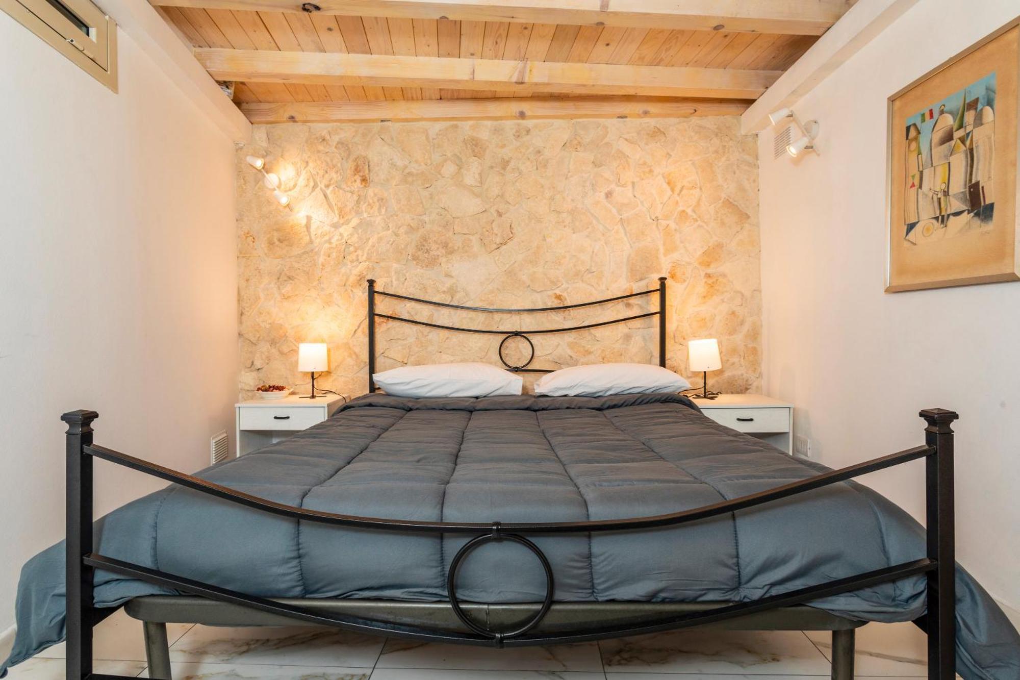 Casa vacanze Finicchia Art House